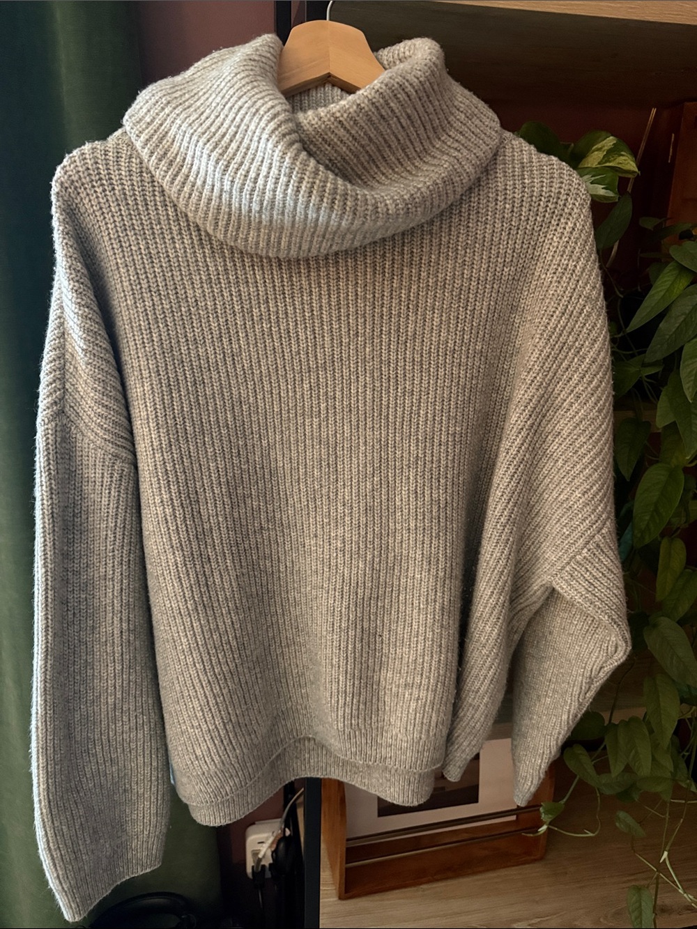 H&M Oversized Chunky Knit Gray Turtleneck Sweater